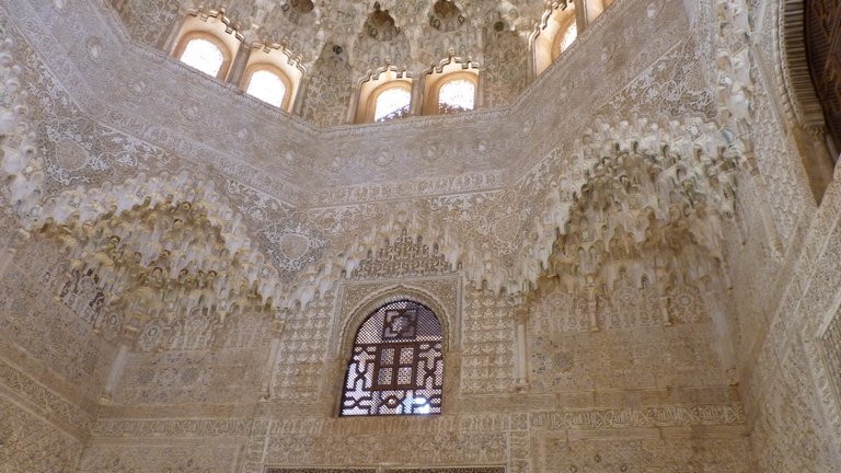 nasrid palaces alhambra granada spain