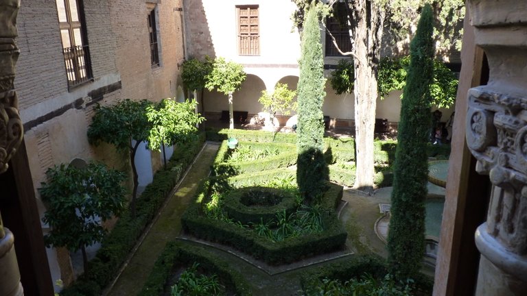 nasrid palaces alhambra granada spain