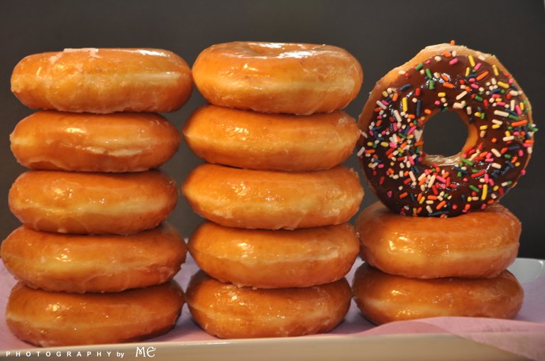 Krispy_kreme_donuts_stackedf2d53.jpg