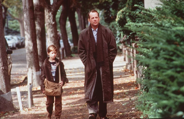 The Sixth Sense Review 