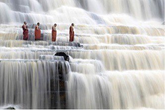 How Photoshop Ruined the Pongour Waterfall