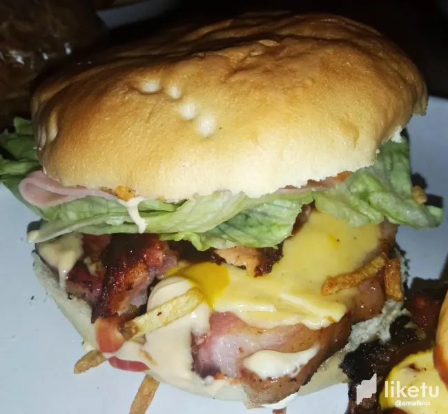DÍA MUNDIAL DE LA HAMBURGUESA (Es - En)
