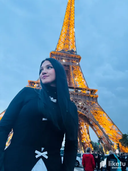 [Eng/Esp] From the Bottom to the Top: Eiffel Tower Views 🇫🇷✨ Desde Abajo Hasta Arriba: Vistas de la Torre Eiffel 