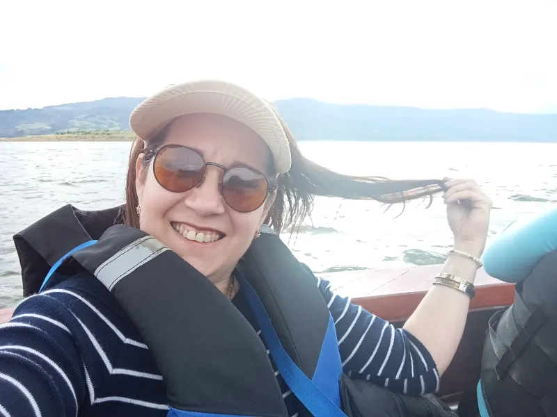 Navegando en la laguna de Wuativita 