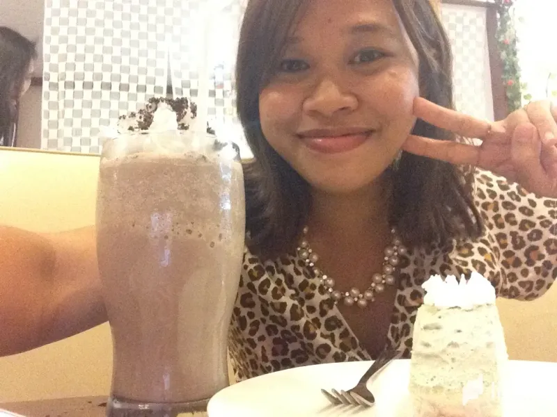 First time in a Maid Cafe owned by a Japanese Businessman