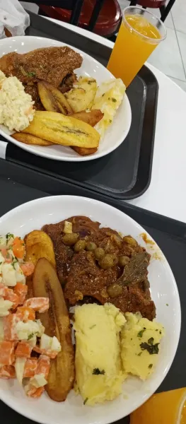 Rico almuerzo en familia [esp🇪🇦|eng🇺🇸]