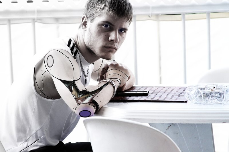 The future awaits us | El futuro nos aguarda. Poema [Eng/Esp]