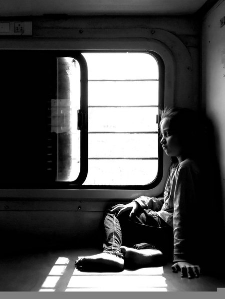 El Duende//The Elf// poem original (Spanish - English)// by @soyliliena