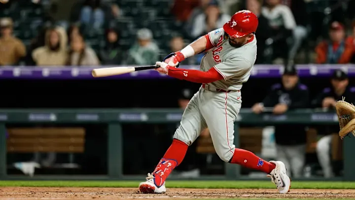 Kyle Schwarber hit his 300th Home Run last night as the Phillies win their 4th straight in Colorado!