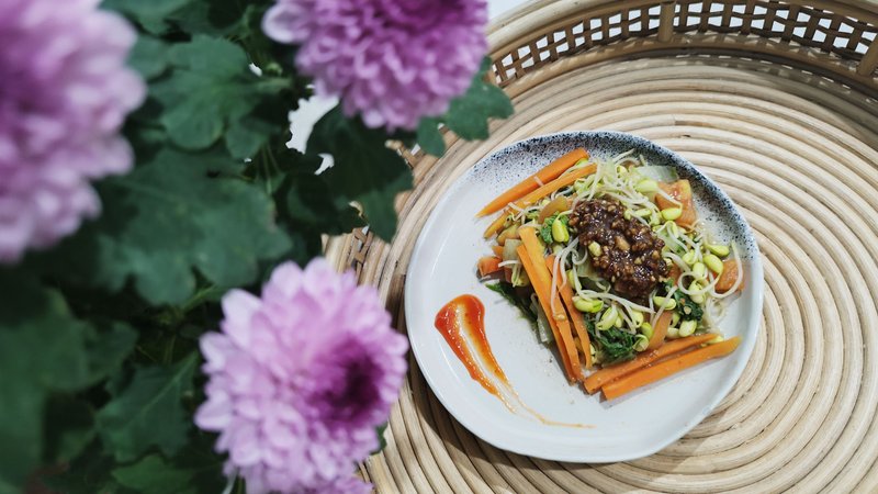 Soy Bean Sprouts With Peanut Sauce