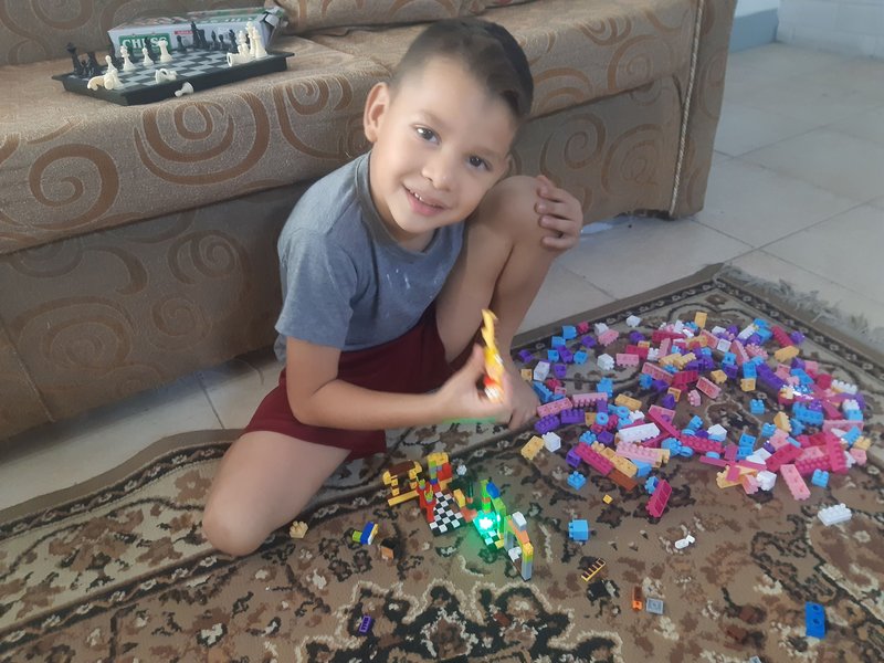Lego Creatividad y Tecnología [Esp-Eng]