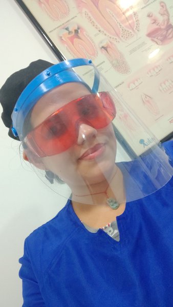 Another day in the office: Prostheses and more prostheses [ENG/ESP]
