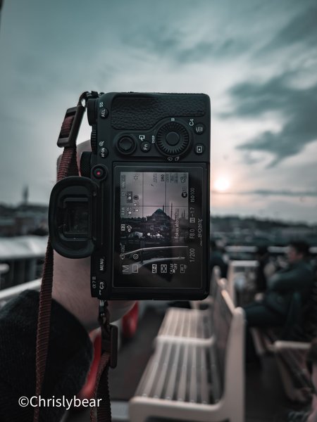 Camera-ception on the Bosphorus (ENG/GER)