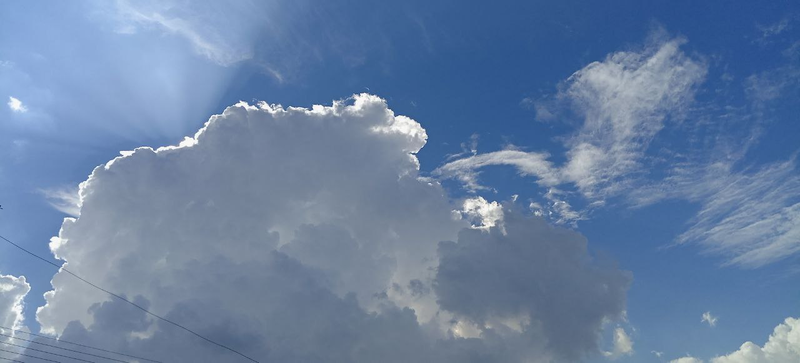 Behind a big cloud is the sun. /My Actifit Report Card: May 10 2025[Eng-Spn] 