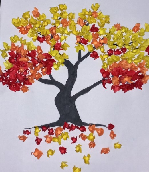 Crafting nature : A beautiful tree from coloured paper 