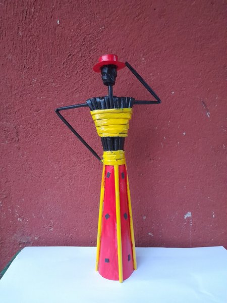Diy paper sculpture of a man 