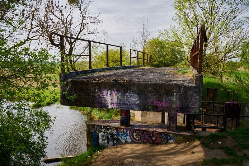 Ruins of the lock and bridge