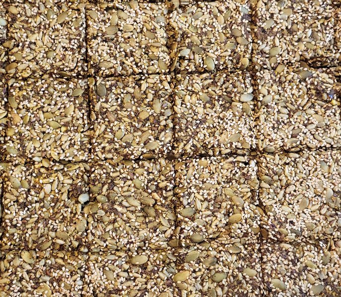 Seeds crackers- easy, healthy, keto-diet.