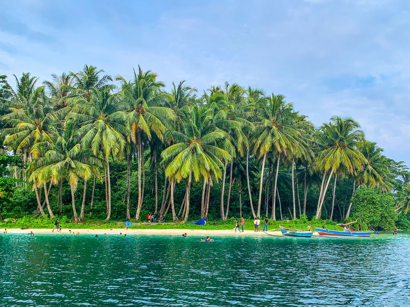 Rediscovering Pinang Island: A Relaxing Escape in Simeulue Island, Indonesia