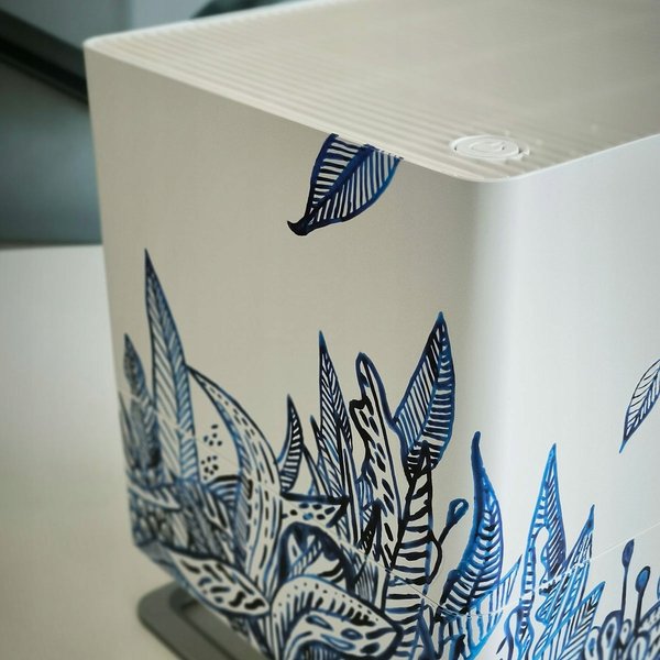 Oskar Stadler Form hand-decorated humidifier 