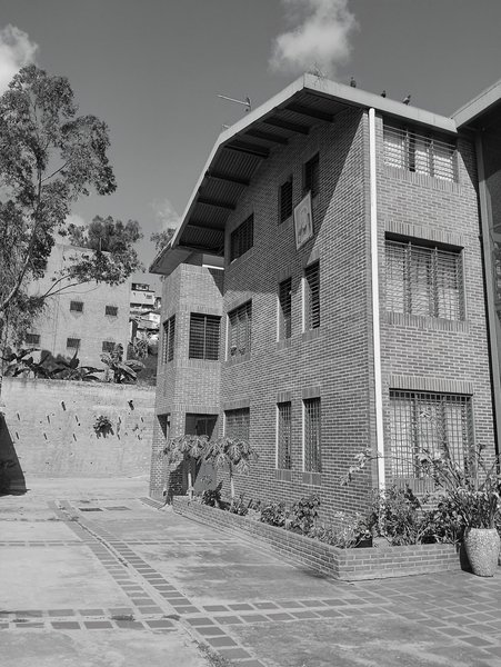 #Monomad - Walk Through The Valley Caracas / Paseo Por El Valle Caracas