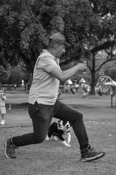 The smartest dog in town - Monomad Challenge.