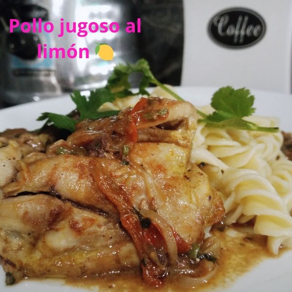 [ENG/ESP] Delicious lunch with juicy lemon chicken and parsley🍋😋 - Delicioso almuerzo con un pollo jugoso al limon con perejil🍋😋 