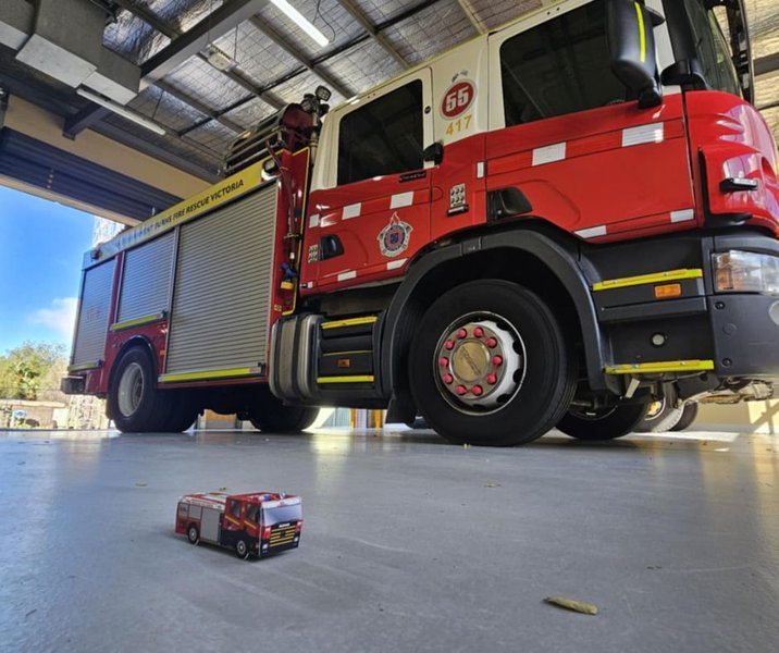 Fire Rescue Vic In Lock head with Victorian Government