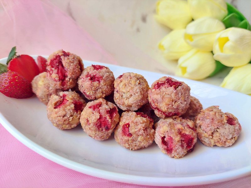 Grated Coconut Strawberry Balls With Oats