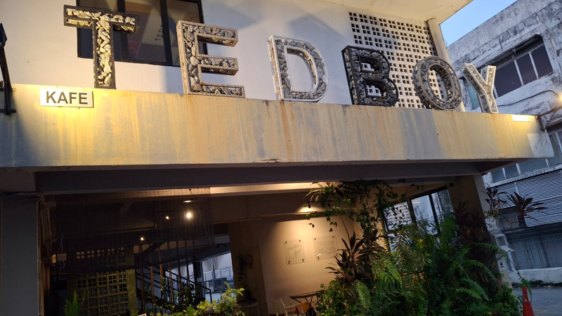 Eating Out @ Tedboy