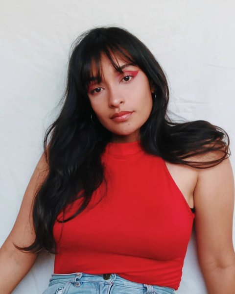 Ojos rojos y cálidos/Red and warm eyes