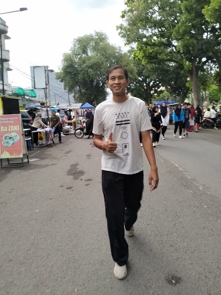 Enjoying Car Free Day in my city