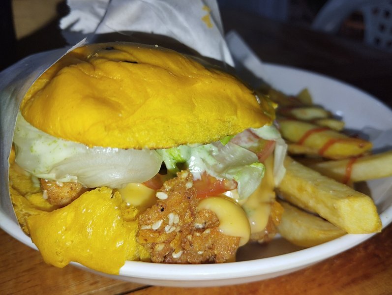 Night walk and Hamburger /My Actifit Report Card: May 31 2025