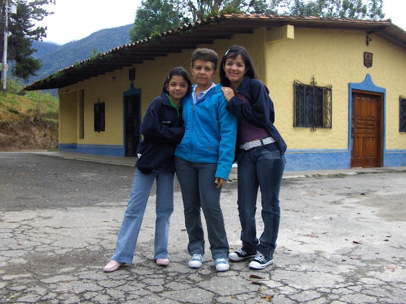 Concurso Jueves de TBT / Siempre junto a nosotras. 