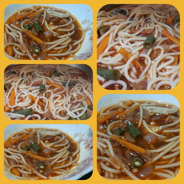 Twirl, Slurp ,repeat!!!  A bowl of  soupy Spaghetti 😋😋