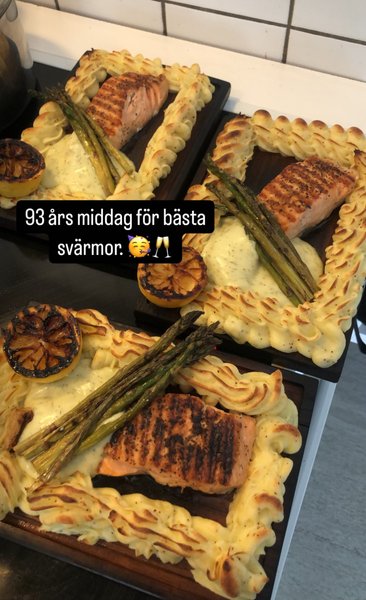 It looks so amazing! I wish I could eat it or learn how to prepare for this 😊 ...