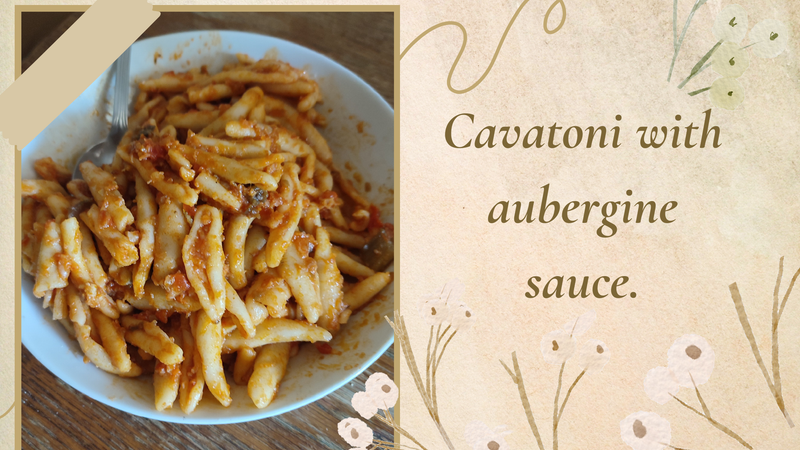Cavatoni with aubergine sauce. (ENG/ESP)