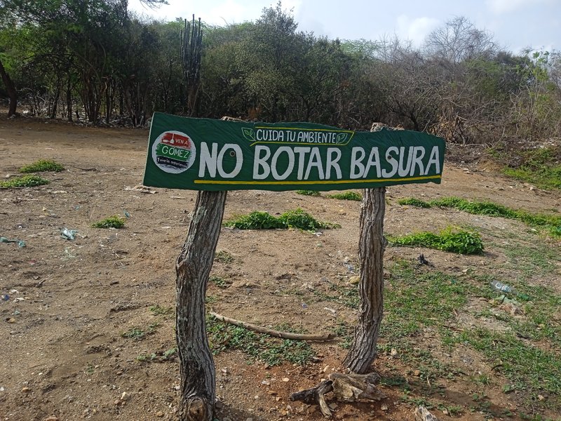 [ESP-ENG] A tomar conciencia, “No Botar Basura”/ To become aware, “Don't Litter”.   