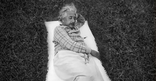 Esto es lo que hacía Einstein para lograr ser un genio