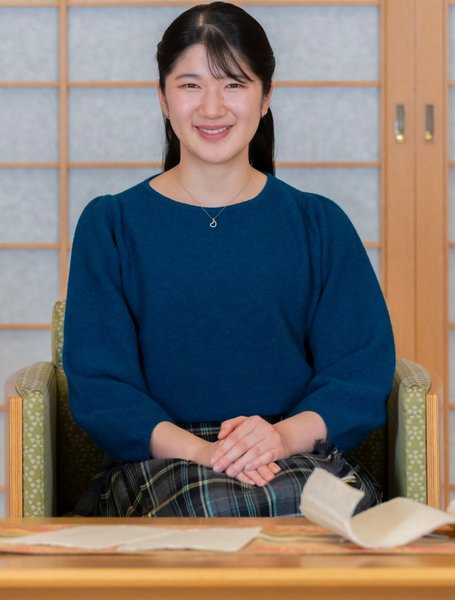歴史のパラドックス：「男系を守るために直系を捨てた」