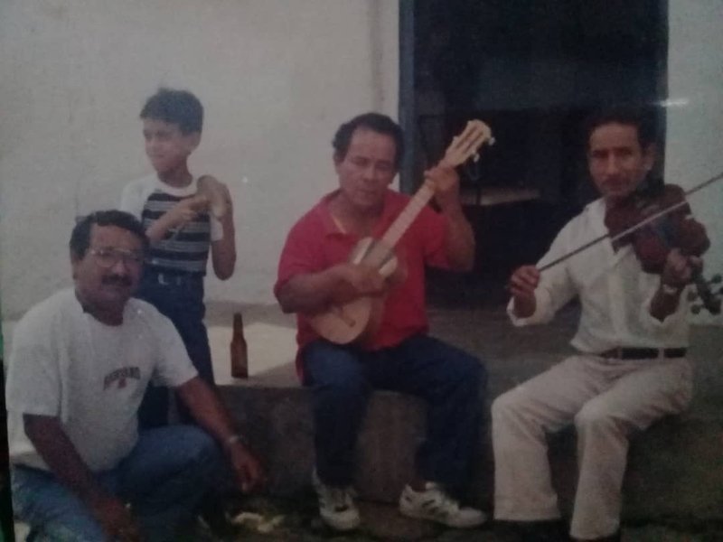 Cantemos..., cantemos.