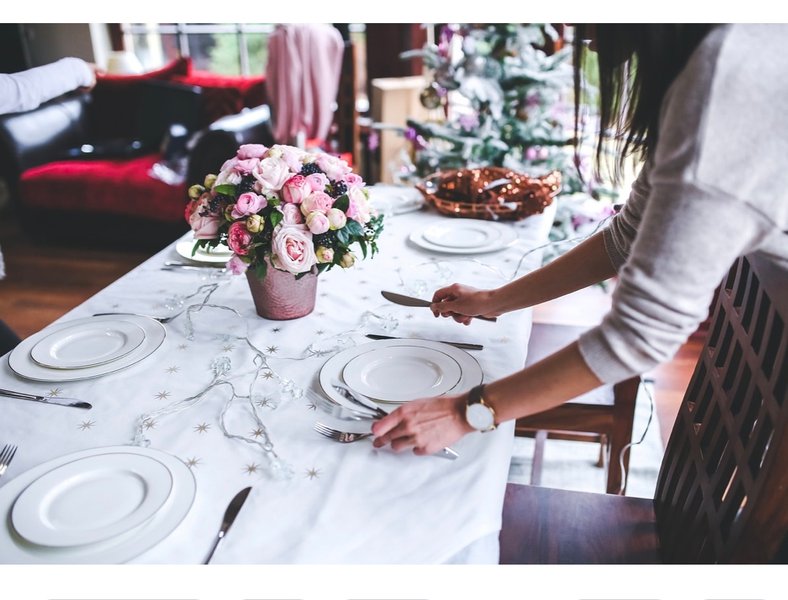 LOH Contest #240:  Dinner Party A Way To Bonding 