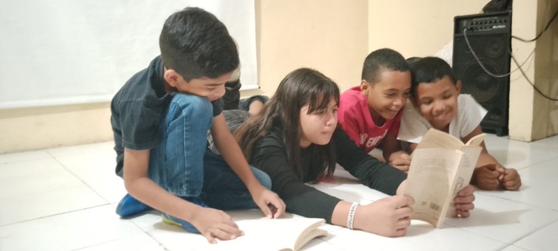 POR MENOS FECHAS Y MÁS LECTORES