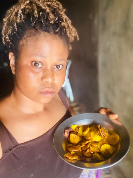 Spicy plantain chips 