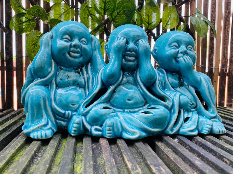 See no evil, hear no evil, speak no evil 💙