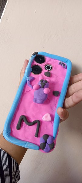 Decorating the phone case with clay / Diyhub 