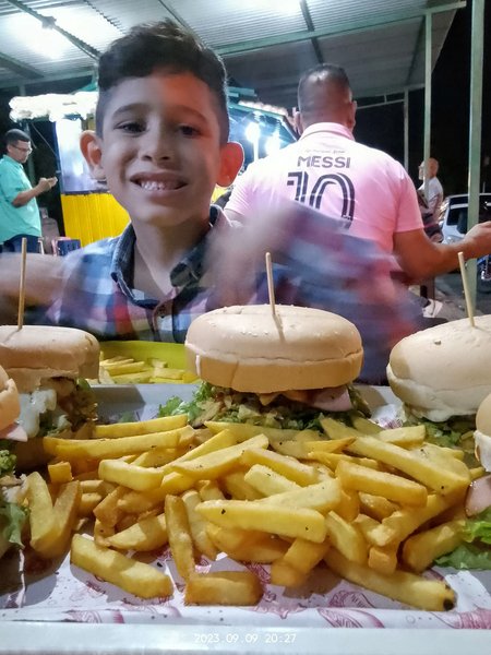 ¿Are you on the 'healthy team' or do you prefer junk food?: LOH 236