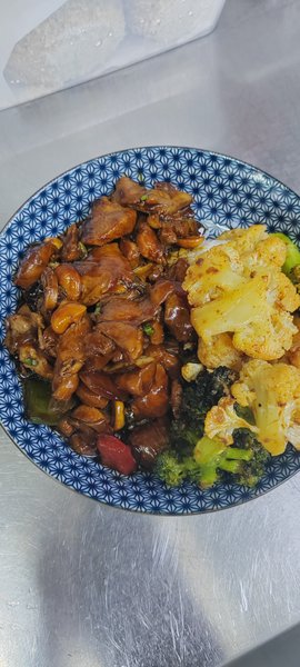 FOODlog #1377: Kung Po Chicken 