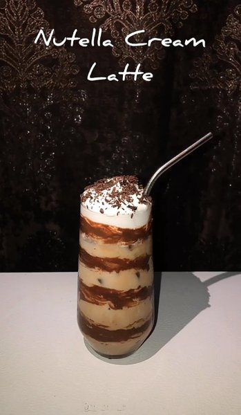 Nutella Cream Latte by @eshafatima01
