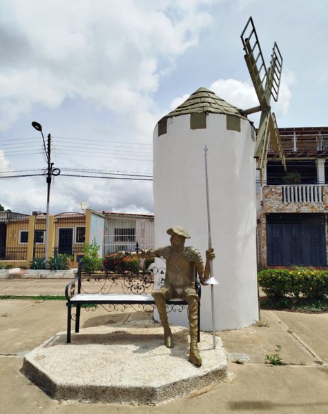 RECORRIENDO MI CIUDAD 3: "LA AVENIDA DE LAS ESTATUAS". (Es - En)